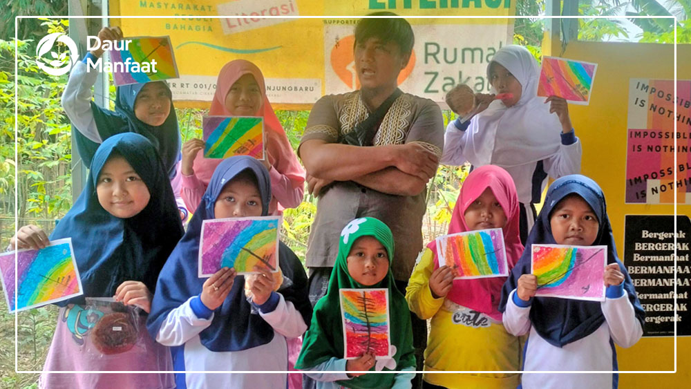 Daur Manfaat Greenerator: Membangun Generasi Peduli Lingkungan Sejak Dini - Bank Sampah MPB Mitra Yayasan Ulurtangan Pusat Daur Ulang